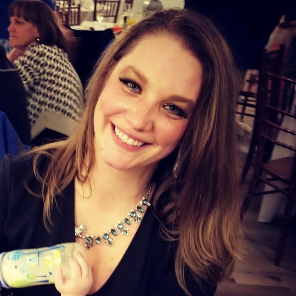 Meet your Posher, Shelley - Picture 1 of 1